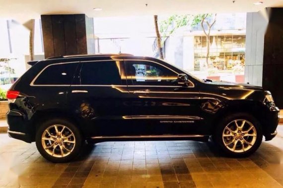 Black Jeep Grand Cherokee 2015 for sale in Manila