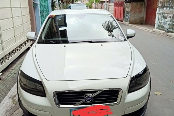 White Volvo C30 2010 for sale in San Juan