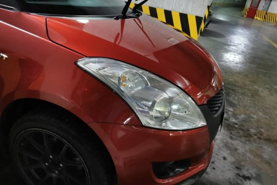 Red Suzuki Swift 2011 for sale in Valenzuela