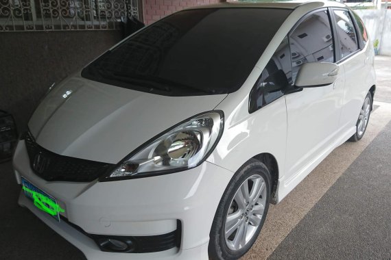 2013 Honda Jazz for sale 