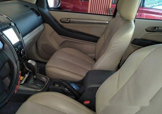 Sell White 2015 Chevrolet Trailblazer in Manila