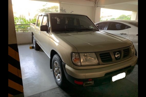 Nissan Frontier 2012 at 70000 km for sale