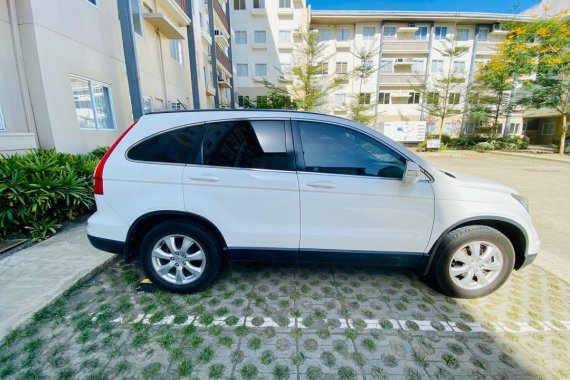 Sell White 2011 Honda Cr-V in Calamba