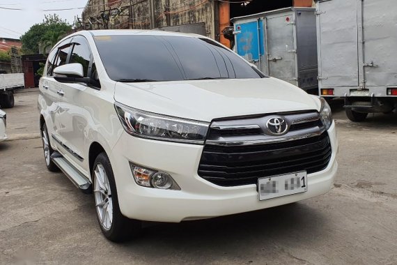 Selling Pearl White Toyota Innova 2017 in Quezon City
