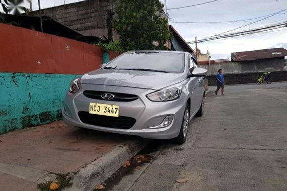 Silver Hyundai Accent 2017 for sale in Bautista