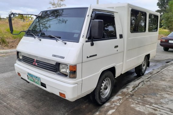 2007 Mitsubishi L300 FB DELUXE DUAL AIRCON