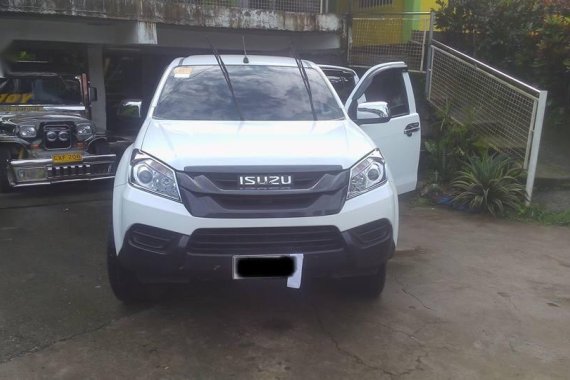 Purple Isuzu Mu-X 2014 for sale in Quezon City