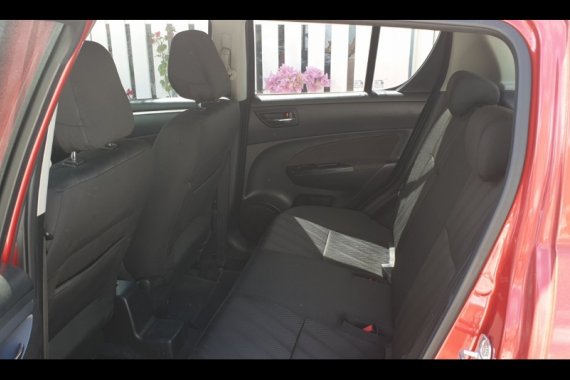 Selling Suzuki Swift 2015 Hatchback in Imus