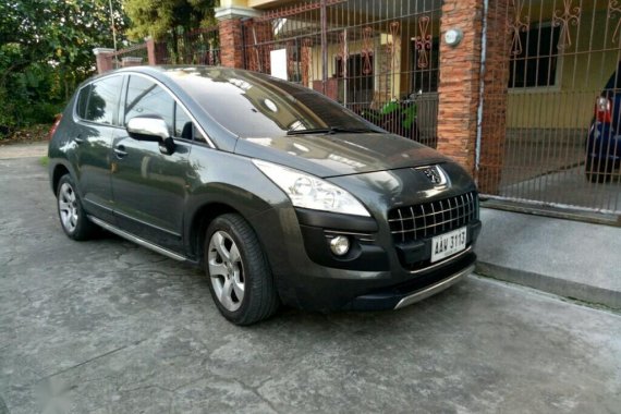 Grey Peugeot 3008 2014 for sale in Calamba