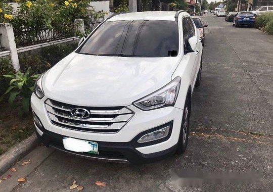 Selling White Hyundai Santa Fe 2013 in Angeles 