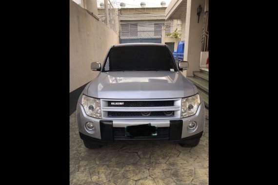 Sell Silver 2009 Mitsubishi Pajero SUV / MPV in San Juan