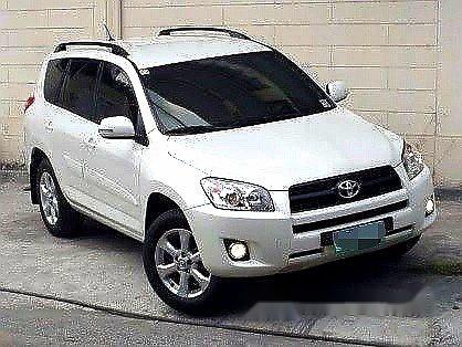 Sell White 2009 Toyota Rav4 in Manila