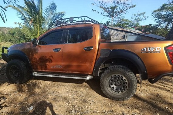 Selling Orange Nissan Navara 2016 in Rodriguez