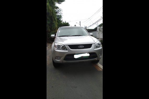 Silver Ford Escape 2013 for sale in Quezon City