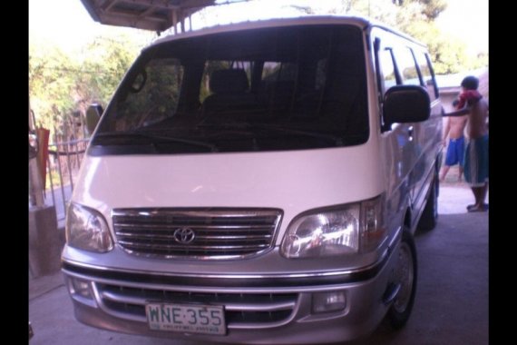 Selling White Toyota Hiace 2000 Van in Sison