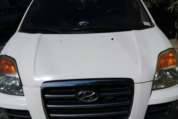 Rush sale Hyundai Starex 2010 Automatic 