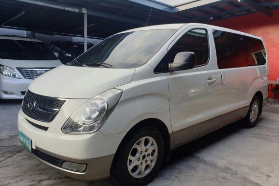 Hyundai Grand Starex 2011 VGT Gold Automatic