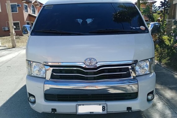 2015 Toyota Hiace Super Grandia D-4D AT