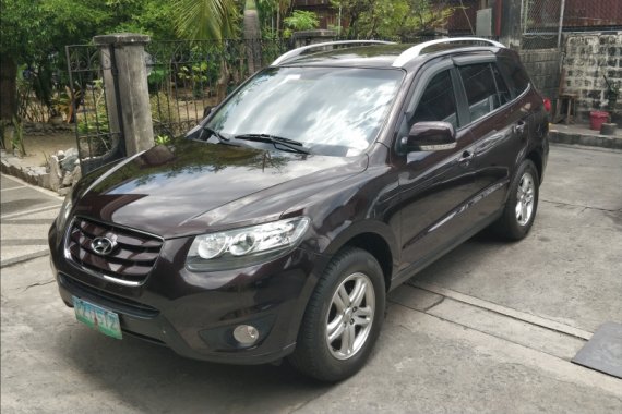 Black Hyundai Santa Fe 2010 SUV / MPV for sale in Manila