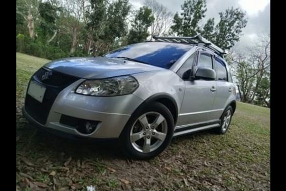 Selling Silver Suzuki Sx4 2012 SUV / MPV in Biñan