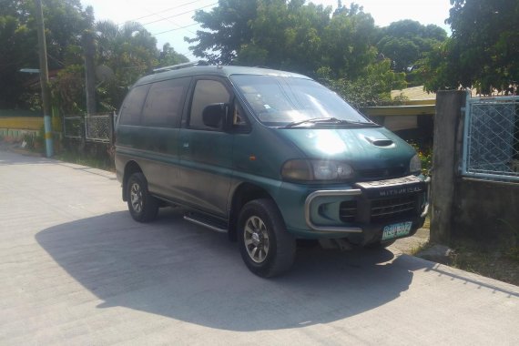 Green Mitsubishi Spacegear 1990 for sale in Manila