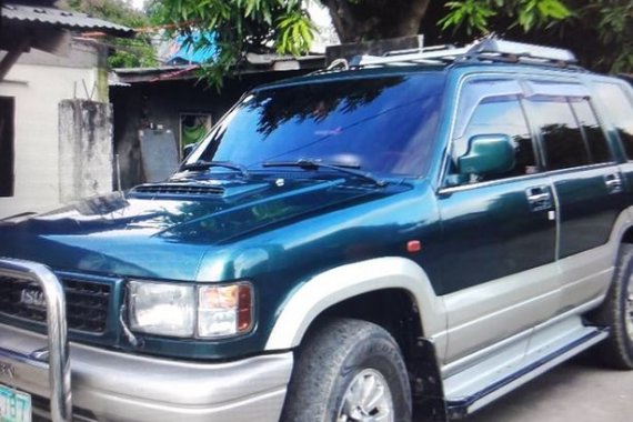 Negotiable - Isuzu Big Horn 4x4 - Engine 4bj2 - Automatic, Mileage 260798 Year 2000