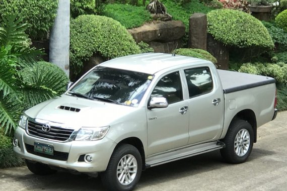 Toyota Hilux 2014 E 4x2 DSL for sale in Quezon City Area