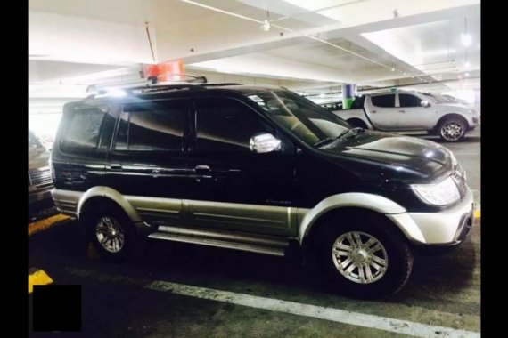 Selling Black Isuzu Crosswind 2008 in Caloocan
