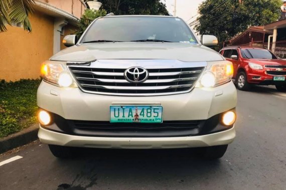 Selling Silver Toyota Fortuner 2012 SUV / MPV in Manila