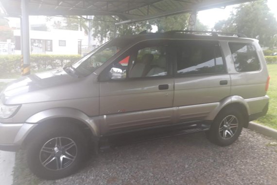 Grey Isuzu Sportivo 2014 SUV / MPV for sale in Santo Tomas