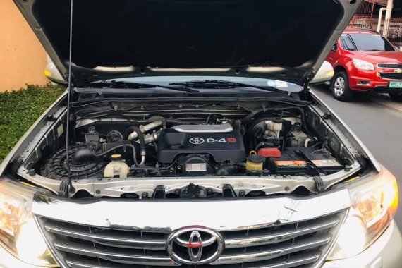 Selling Silver Toyota Fortuner 2012 SUV / MPV in Manila