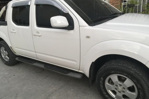 White Nissan Navara 2011 Truck at 81000 for sale in Manila