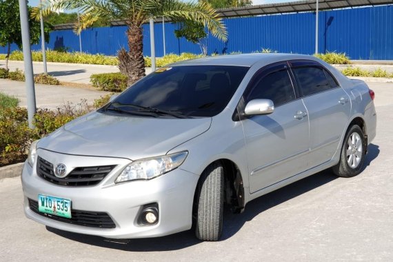 Silver Toyota Corolla 2013 Sedan for sale in Manila