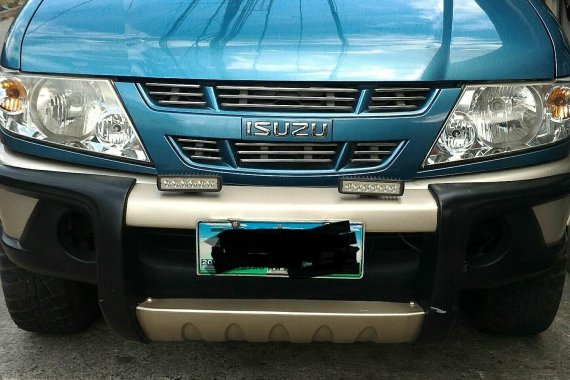 Selling Blue Isuzu Crosswind 2008 SUV / MPV in San Jose del Monte