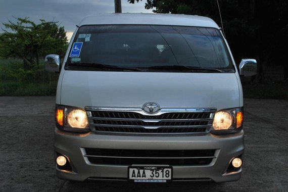 Sell White 2016 Toyota Hiace Van in Manila