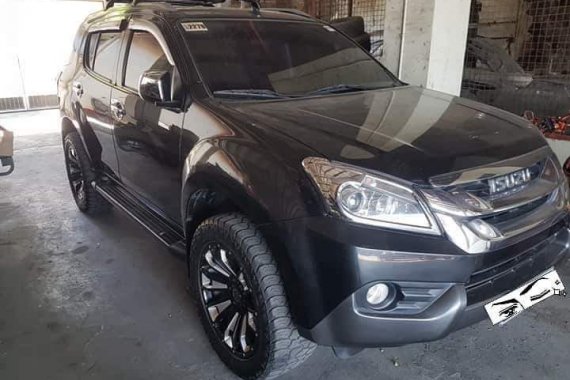 Isuzu M-ux 2016 4x2 2.5L