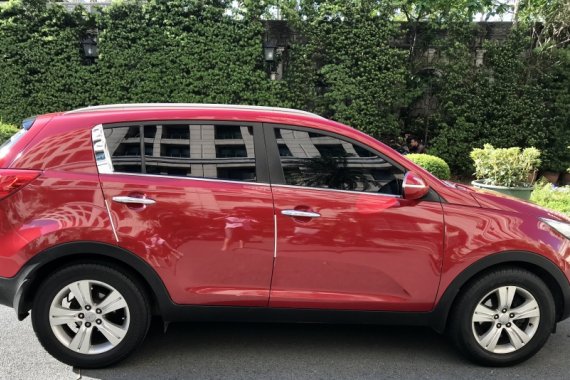 Selling Red Kia Sportage 2011 in Manila