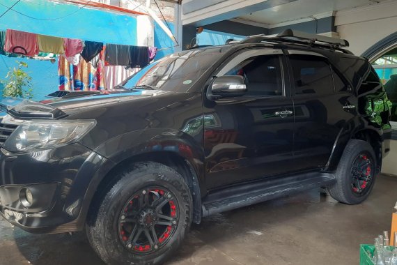 Toyota fortuner v 4x2 matic