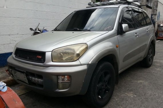 Selling Silver Toyota Rav4 2002 in Santol