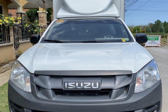 2017 Isuzu D-Max 2.5L MT Diesel Pickup Truck could be yours for just P800,000.00 (Negotiable)