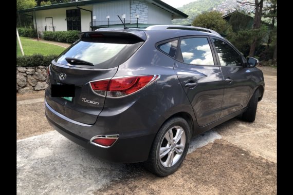 Sell Grey 2010 Hyundai Tucson in Baguio