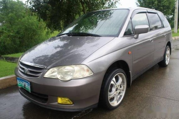 Sell Grey 2010 Honda Odyssey Van in Manila