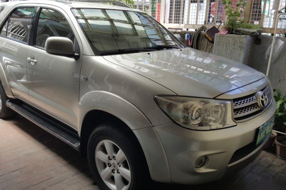 2010 Toyota Fortuner G 