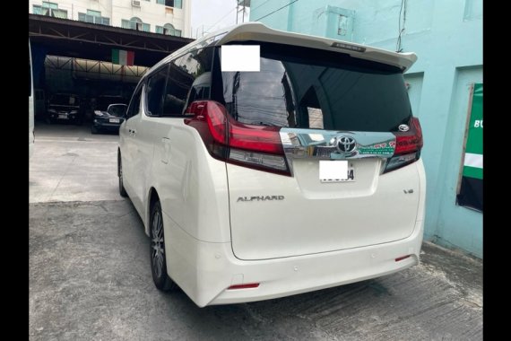 White Toyota Alphard 2016 for sale in San Antonio