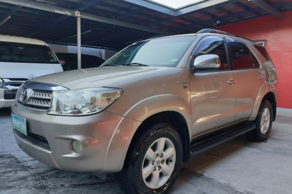 Toyota Fortuner 2009 G Gas Automatic