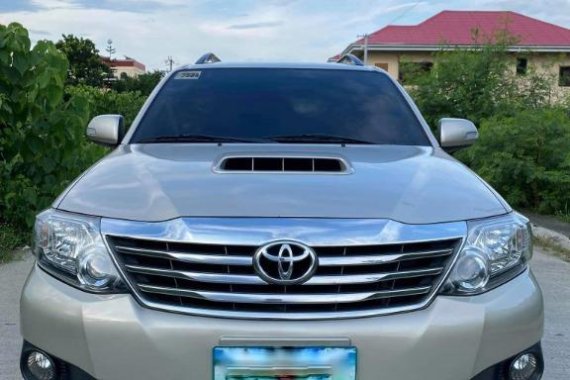 Selling Beige Toyota Fortuner 2014 in Cavite