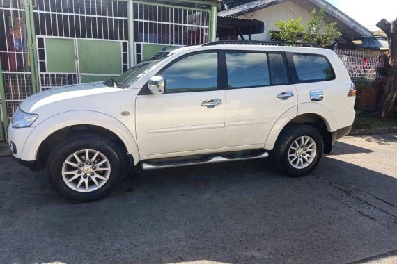 White Mitsubishi Montero 2010 for sale in Taytay