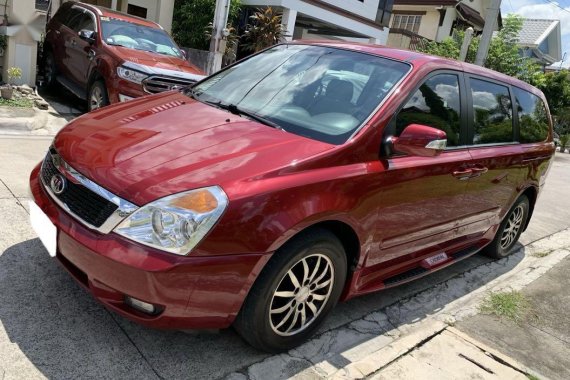 Red Kia Carnival 2014 for sale in Marikina