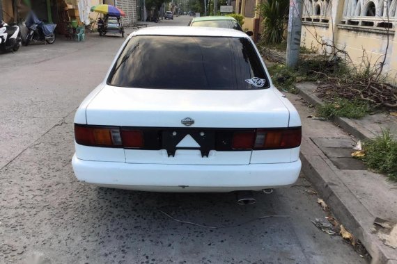 Sell White 2006 Nissan Sunny in San Fernando