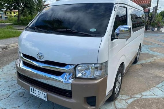 Toyota Hiace 2015